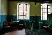 slides/090328_189_a.html