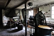 slides/100912_084_a.html