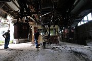 slides/100806_090_a.html