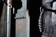 slides/090329_048_a.html