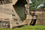 slides/110704_020_a.html
