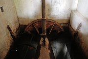 slides/110704_040_a.html