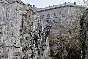 slides/090404_040_a.html