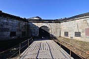 slides/090404_253_a.html
