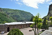 slides/140610_033_a.html